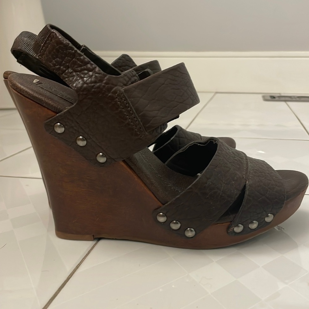 Bcbg Wood wedge and leather